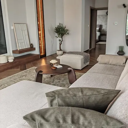 Mare Vista Rooftop Penthouse Sea View & Private Jacuzzi דירה *